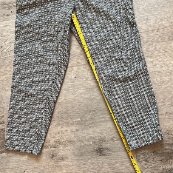 4/$50 Cleo Petites Patterned Cropped Pants - Picture 4 of 6